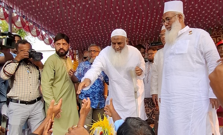 জনগণের সাথে কায়কোবাদ